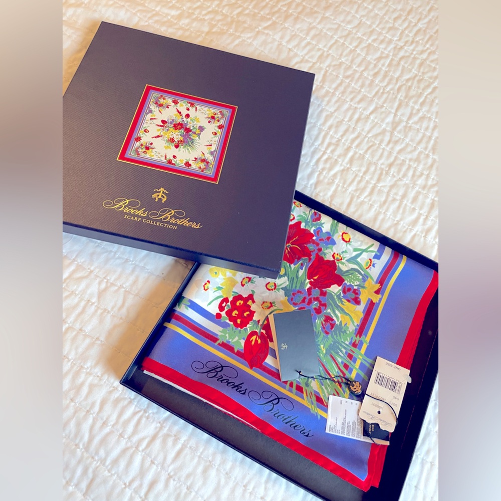 NIB: Brooks Brothers Vibrant Scarf in Floral Silk Twill